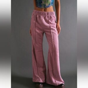 NWT URBAN Outfitters BDG Josie Corduroy Flare Pants | Size L | Mauve